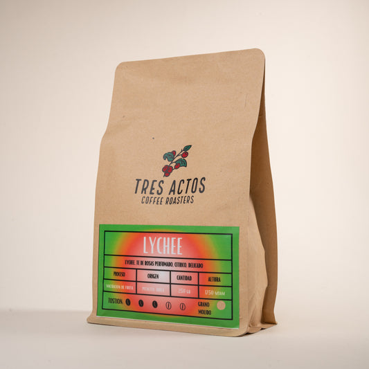 Tres Actos Lychee